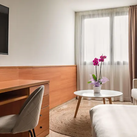 Sb Express Hotel 3*