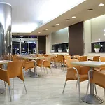 Sb Express מלון