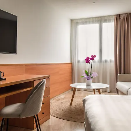 Sb Express Hotel 3*